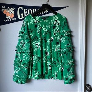 EUC Alfani ruffle sleeve blouse
